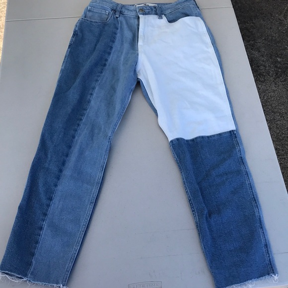 Hollister Curvy High-Rise Mom Jean Size 5R W27 L27 - Picture 1 of 4